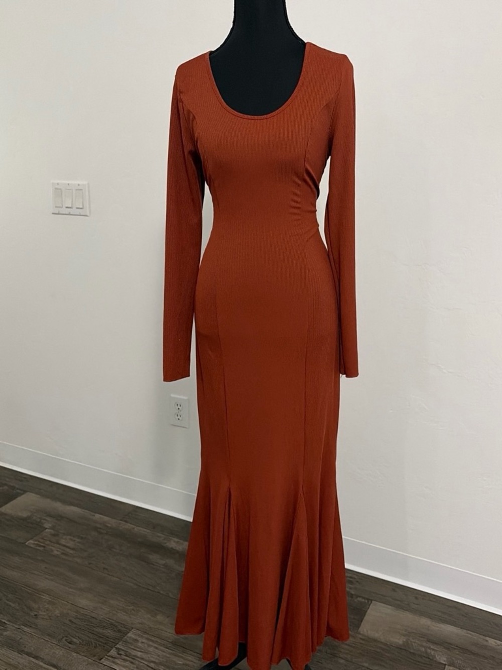 SHEIN Long-Sleeve Scoop Neck Maxi Dress in Rust